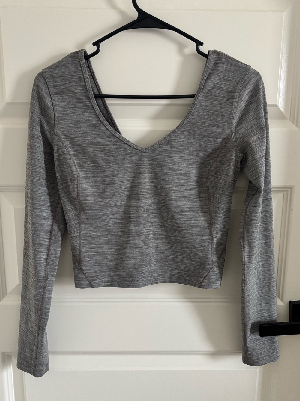 Lululemon Long Sleeve V-Neck Cropped Top in Gray